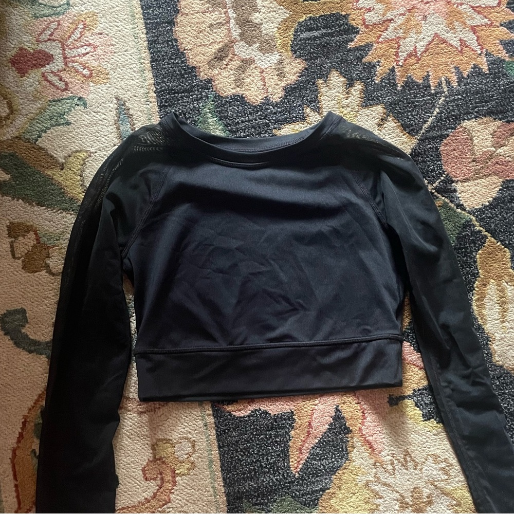 zelle workout crop top